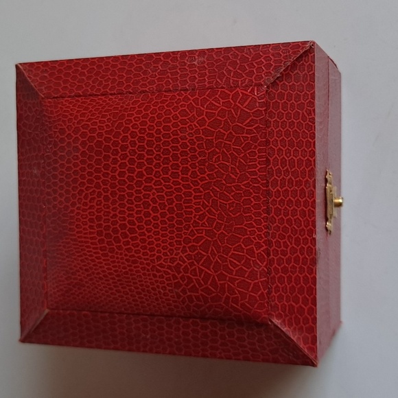 Napier Brooch Set - Picture 10 of 14